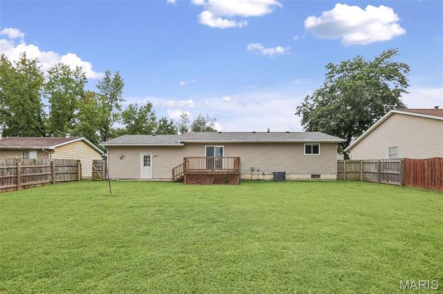 829 Albers Lane, Bethalto, IL 62010