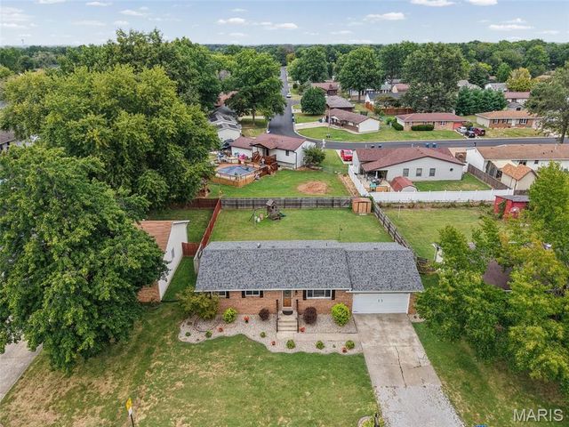 829 Albers Lane, Bethalto, IL 62010
