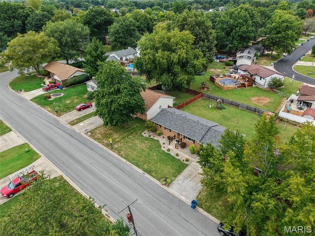 829 Albers Lane, Bethalto, IL 62010