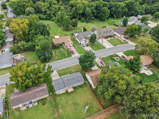 829 Albers Lane, Bethalto, IL 62010