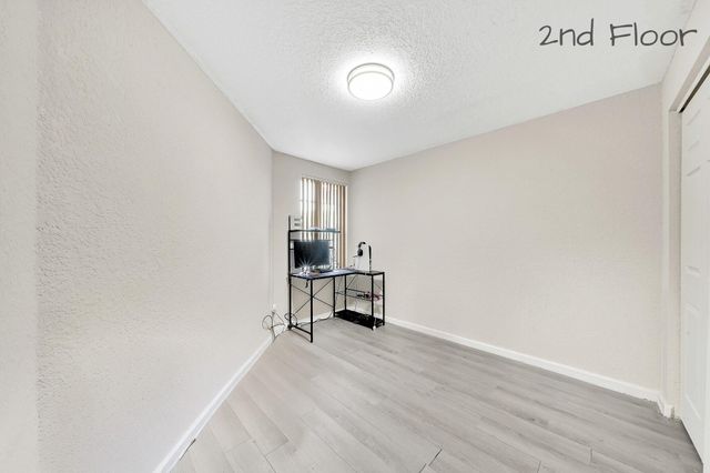 982 Summit Lake Drive, West Palm Beach, FL 33406