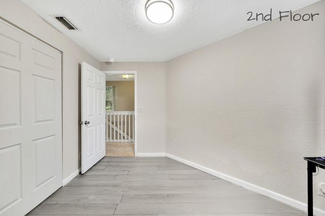 982 Summit Lake Drive, West Palm Beach, FL 33406