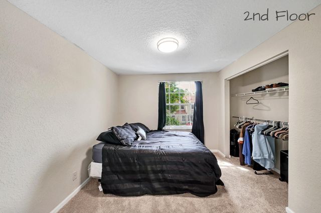 982 Summit Lake Drive, West Palm Beach, FL 33406