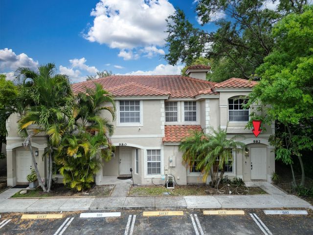 982 Summit Lake Drive, West Palm Beach, FL 33406