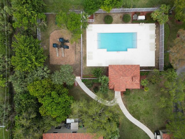 982 Summit Lake Drive, West Palm Beach, FL 33406