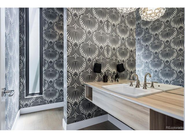 2821 E Cedar Ave 17, Denver, CO 80209