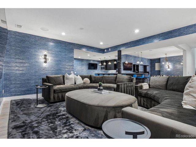 2821 E Cedar Ave 17, Denver, CO 80209