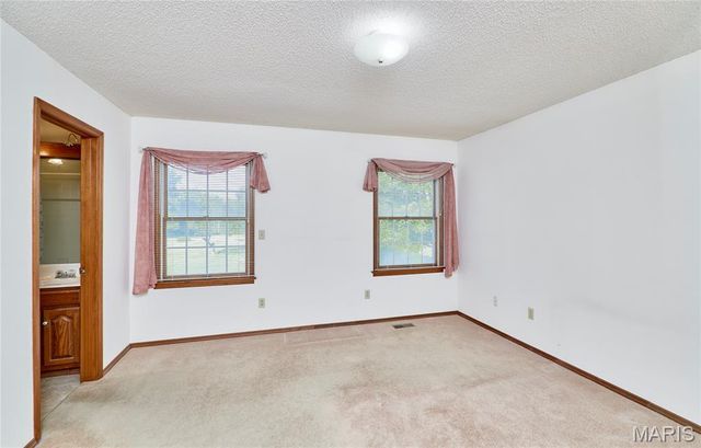 103 Meadow Ridge Drive, Troy, MO 63379