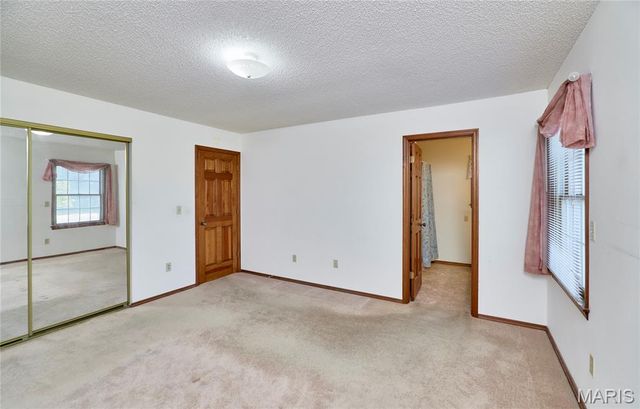 103 Meadow Ridge Drive, Troy, MO 63379