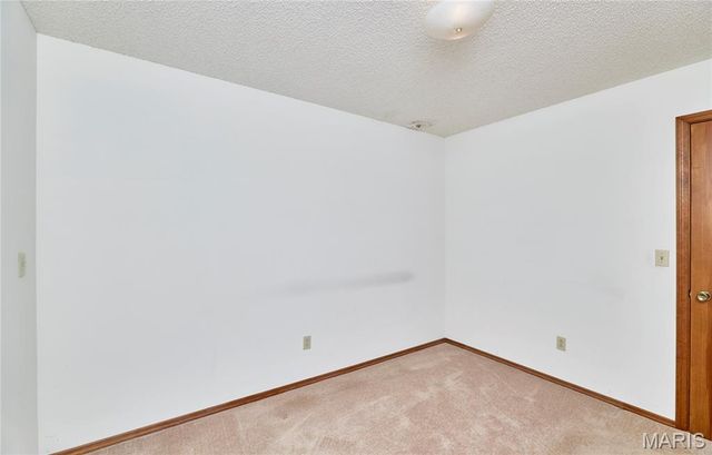 103 Meadow Ridge Drive, Troy, MO 63379