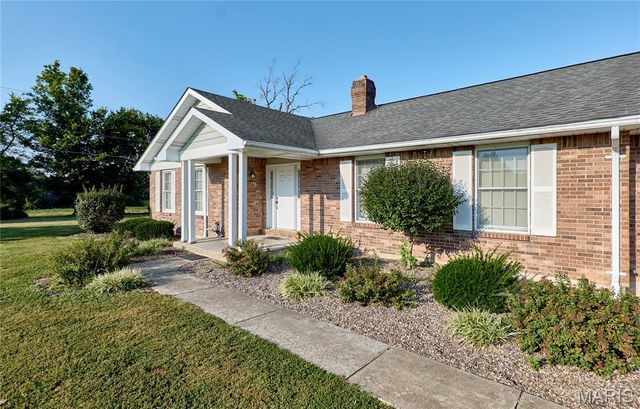 103 Meadow Ridge Drive, Troy, MO 63379