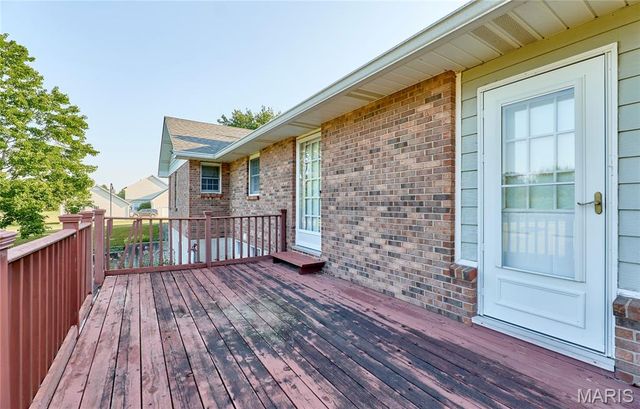 103 Meadow Ridge Drive, Troy, MO 63379