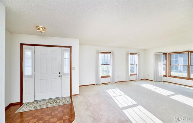 103 Meadow Ridge Drive, Troy, MO 63379