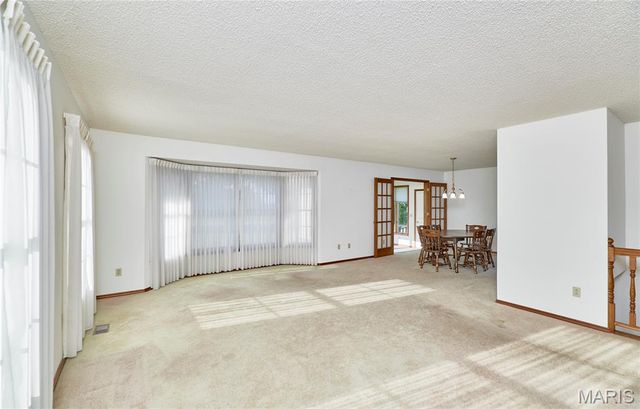 103 Meadow Ridge Drive, Troy, MO 63379