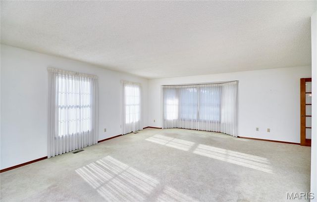 103 Meadow Ridge Drive, Troy, MO 63379