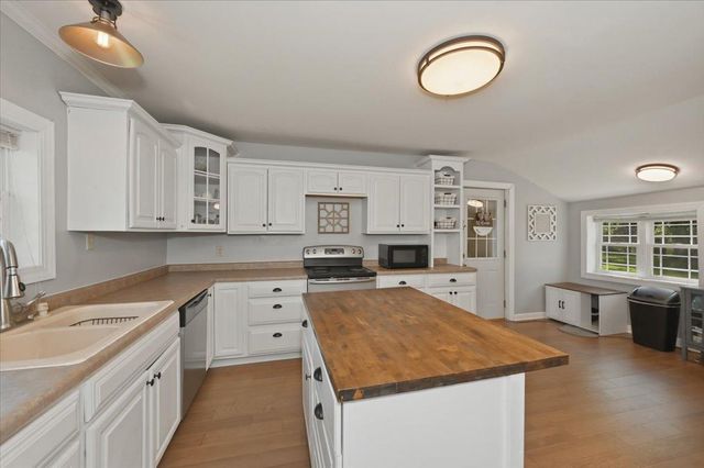 6411 S Preston Road, Superior, WI 54880