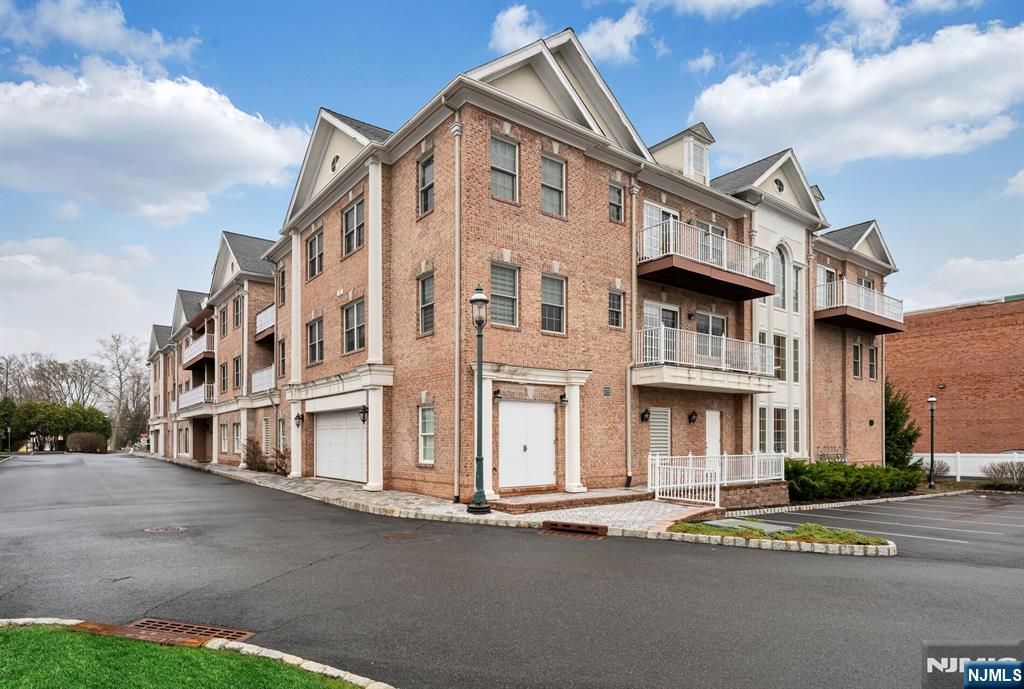 2310 Rio Vista Lane 2310, Northvale, NJ 07647