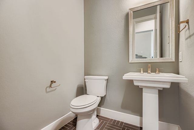 1228 High Street, The Colony, TX 75056