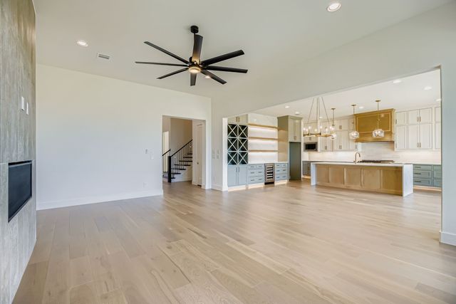 1228 High Street, The Colony, TX 75056