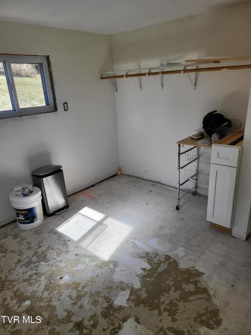 1816 South Highway 81, Jonesborough, TN 37659