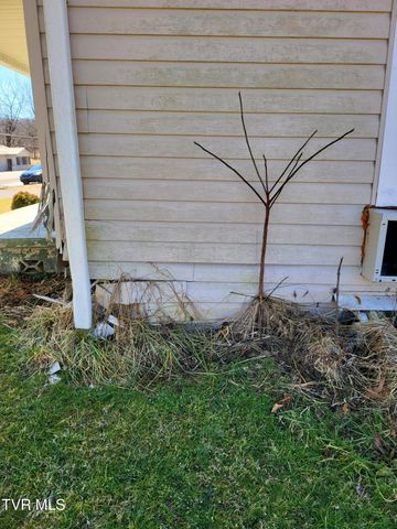 1816 South Highway 81, Jonesborough, TN 37659