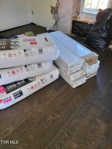 1816 South Highway 81, Jonesborough, TN 37659