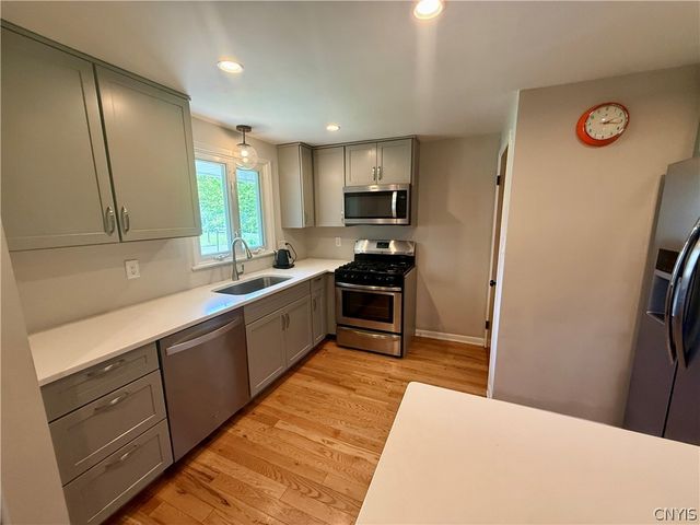 223 Goodrich Ave, Syracuse, NY 13210