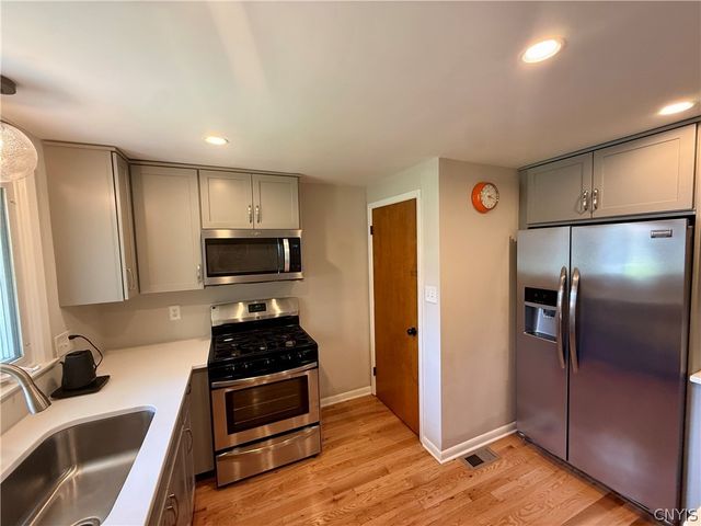 223 Goodrich Ave, Syracuse, NY 13210