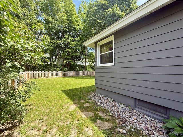223 Goodrich Ave, Syracuse, NY 13210