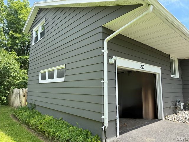 223 Goodrich Ave, Syracuse, NY 13210