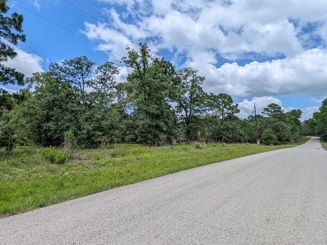 6041 County Road 302, Navasota, TX 77868