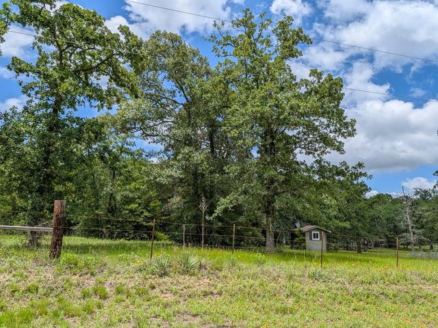 6041 County Road 302, Navasota, TX 77868