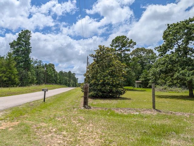 6041 County Road 302, Navasota, TX 77868