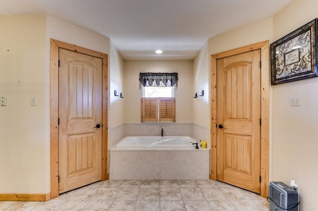 238 HCR 1217, Blum, TX 76627