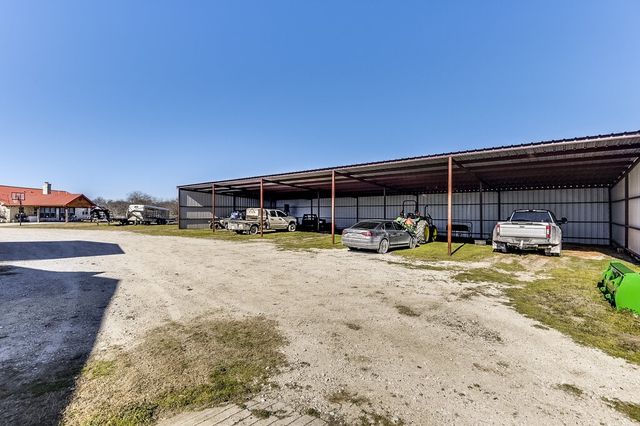 238 HCR 1217, Blum, TX 76627