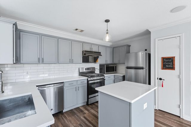 3103 Creekwood Drive, Wylie, TX 75098