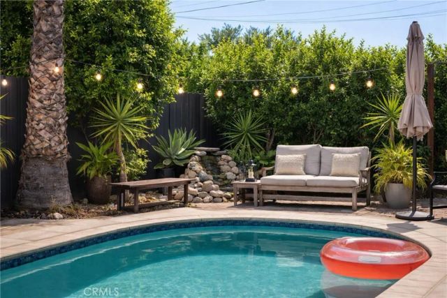 6254 Agnes Avenue, North Hollywood, CA 91606