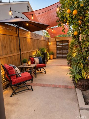 6254 Agnes Avenue, North Hollywood, CA 91606