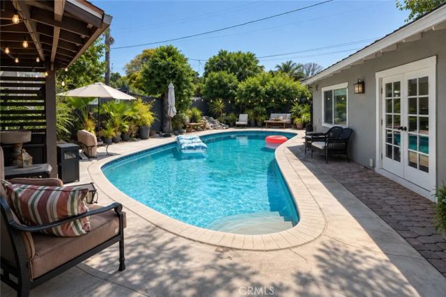 6254 Agnes Avenue, North Hollywood, CA 91606