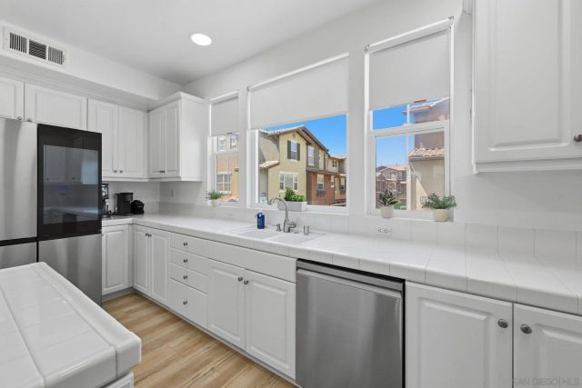 10161 Daybreak 6, Santee, CA 92071