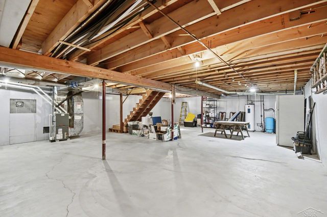 5700 Wilderness Drive, Alger, MI 48610