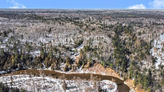 5700 Wilderness Drive, Alger, MI 48610