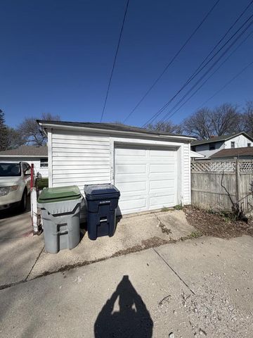 4262 N 42nd PLACE, Milwaukee, WI 53216