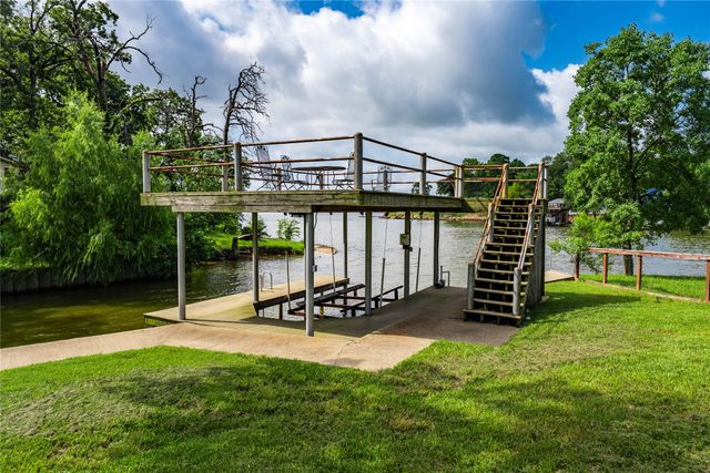316 Oak Lane, Tool, TX 75143