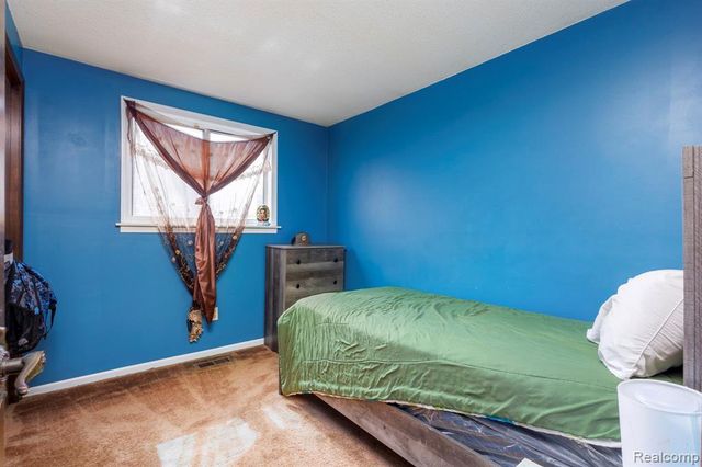 8269 Ziegler Street, Taylor, MI 48180