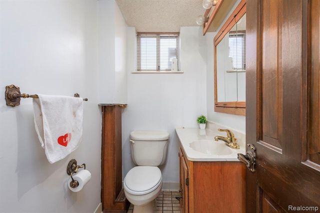 8269 Ziegler Street, Taylor, MI 48180