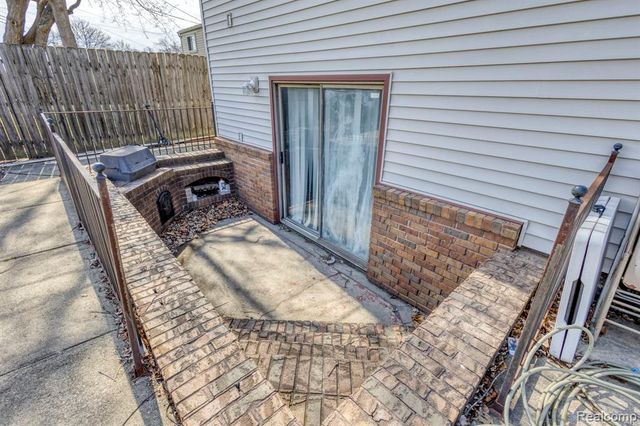 8269 Ziegler Street, Taylor, MI 48180