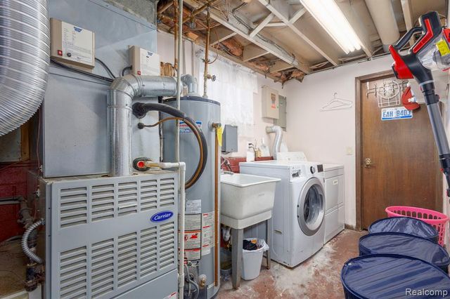 8269 Ziegler Street, Taylor, MI 48180