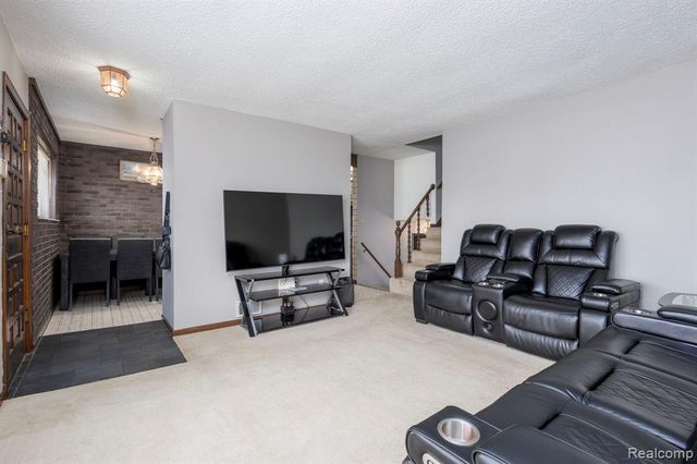 8269 Ziegler Street, Taylor, MI 48180