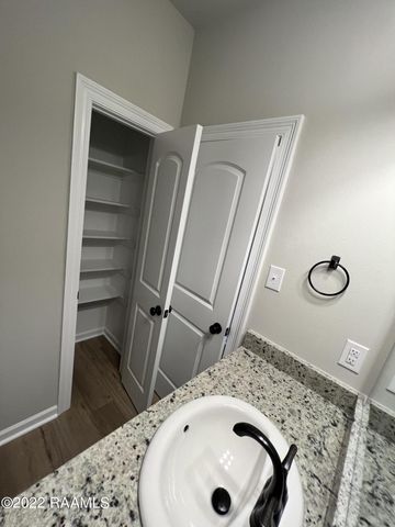 307 Grassy Meadows Lane, Lafayette, LA 70506